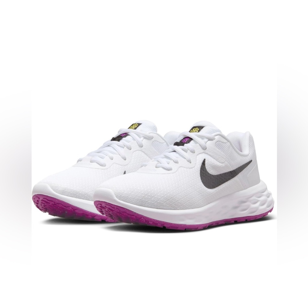 Nike White Black Vivid Sulfur Vivid Purple Nike Sneakers Pre-owned